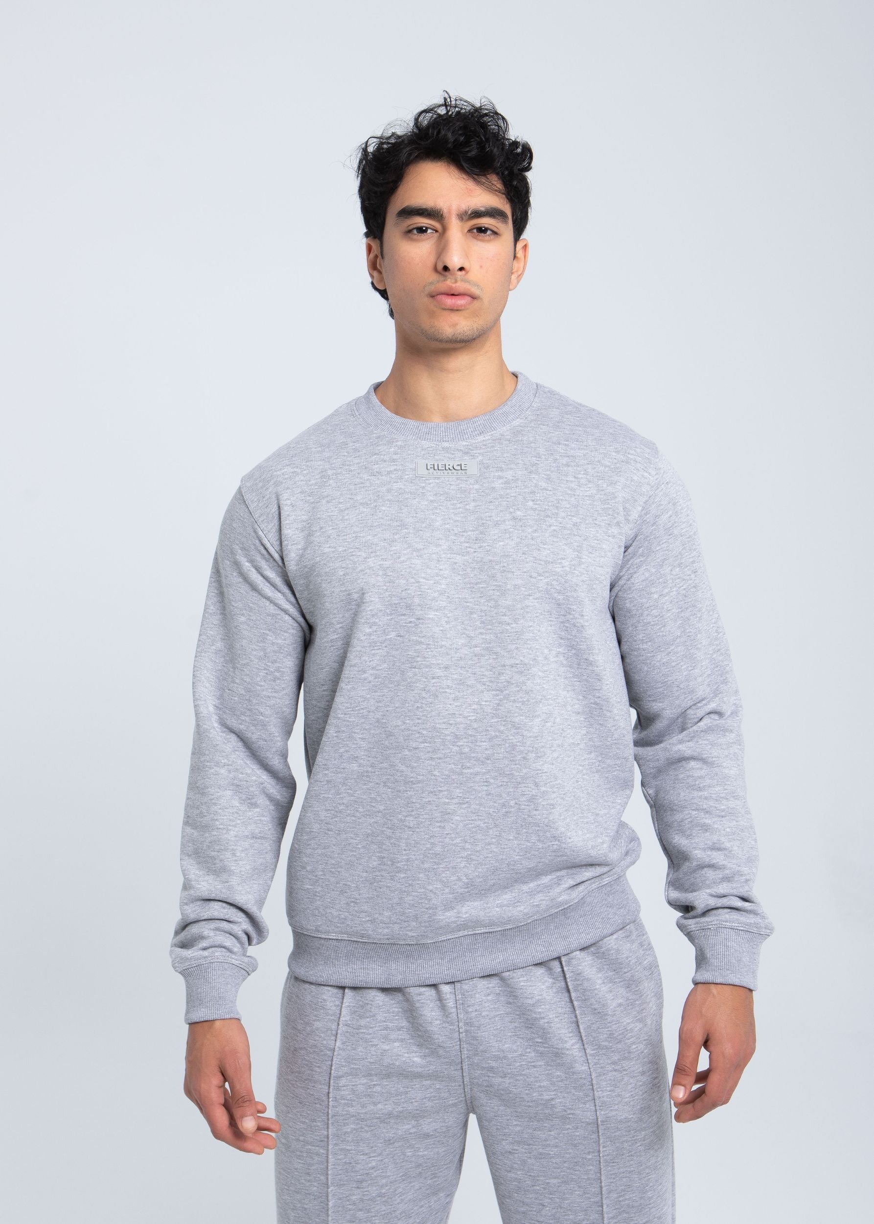 Men’s essential everyday fleece crewneck front view in heather grey