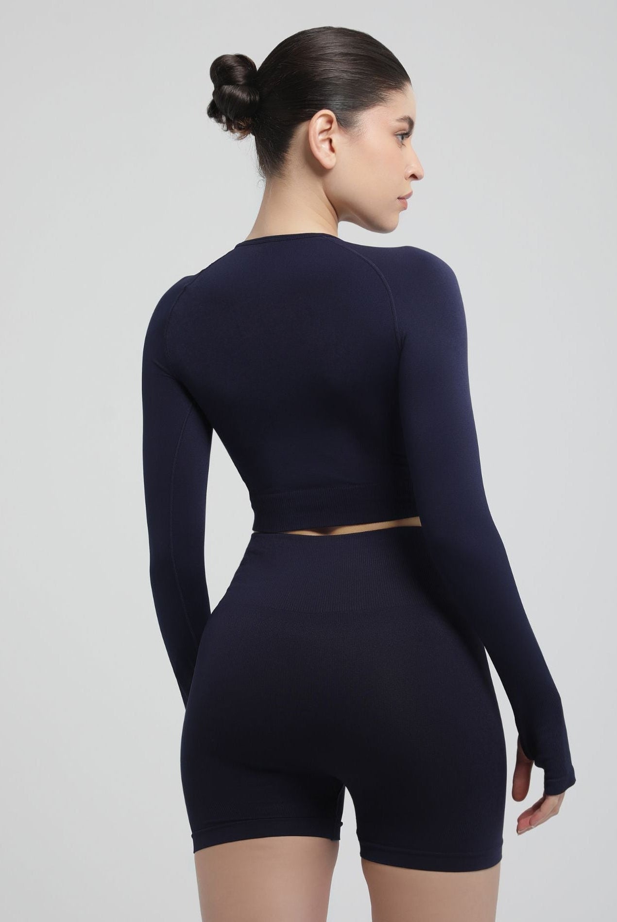 Booty-lifting shaping shorts with breathable, quick-dry fabric