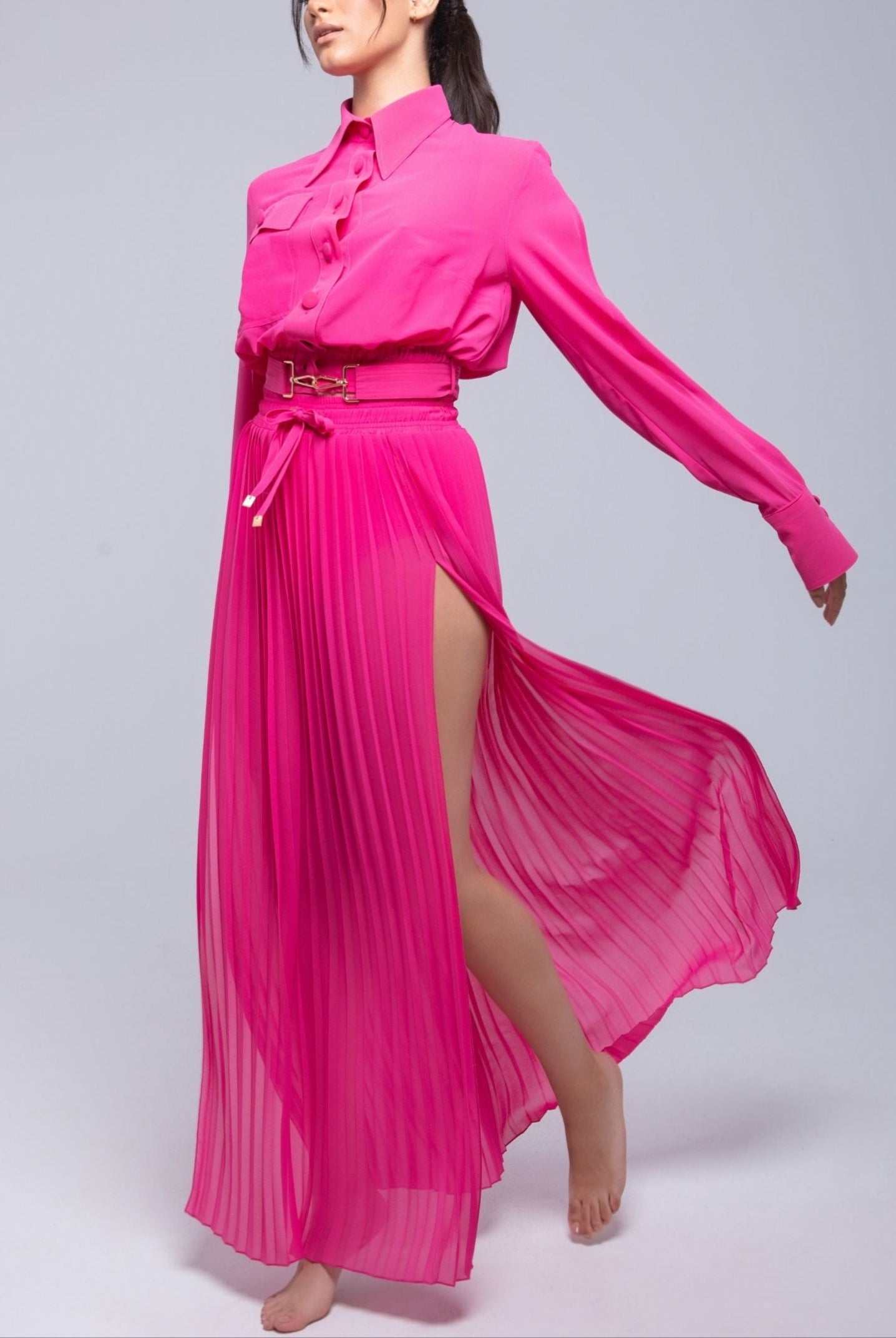 Sheer maxi skirt with lightweight muslin fabric and double side slits