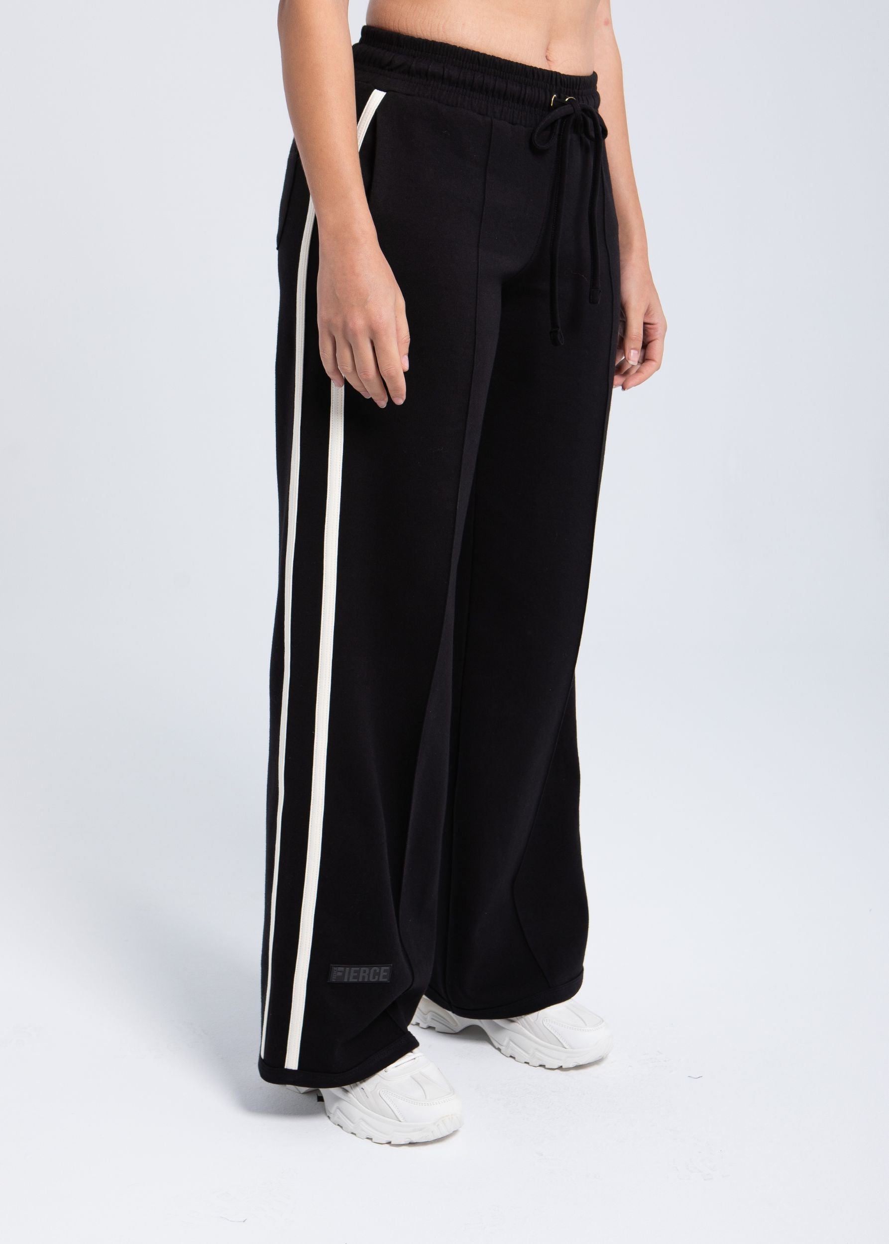 Elite Structured Straight Pant jet black side stripe detail