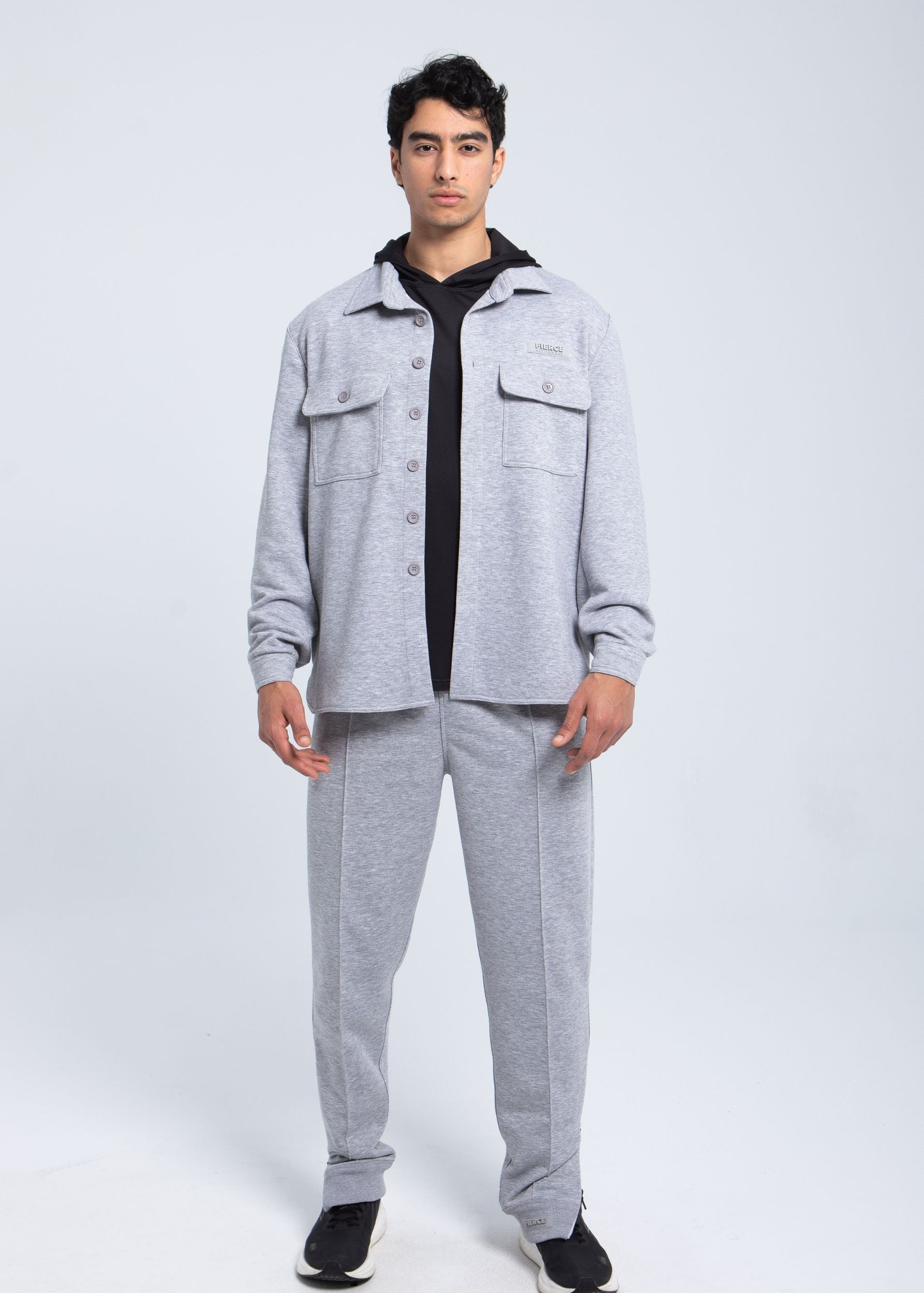 Full-body look of men’s structured fleece overshirt in heather grey